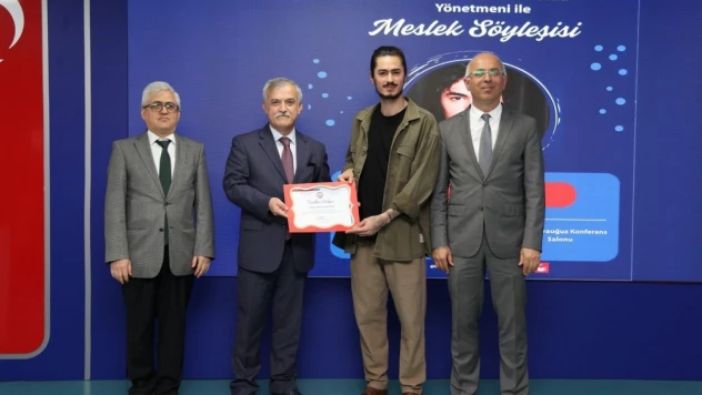 Mert Uzunmehmet Öğrencilerle Buluştu