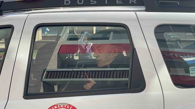 Bir Telefonla Bankaya Koştu, Parasından Oldu