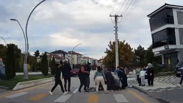 Bolu'da Bir Otomobil 4 Yaşındaki Çocuğa Çarptı