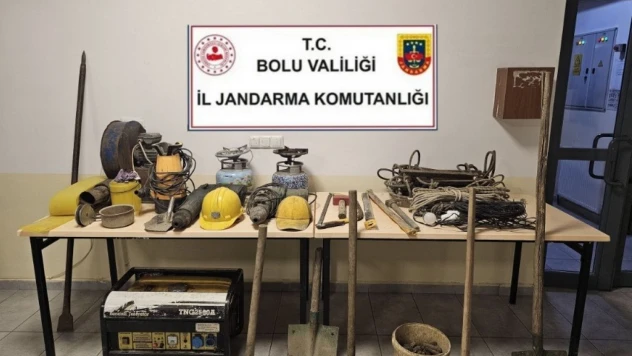 Bolu'da Kaçak Kazı Yapan 3 Kişi Suçüstü Yakalandı