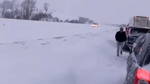 Bolu'da Kar Nedeniyle Kapanan Gerede-Karabük Yolu Ulaşıma Açıldı