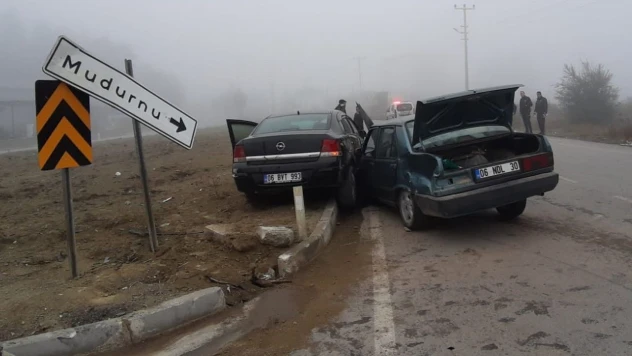 O Kavşakta Yine Kaza: 4 Yaralı
