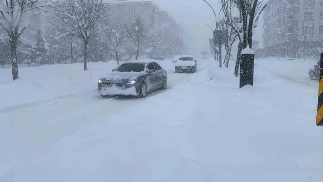 Bolu'da Yoğun Kar Yağışı!