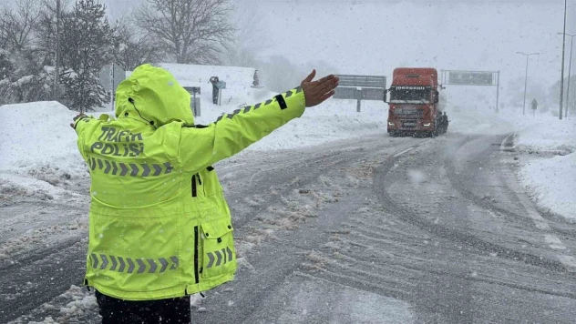 O Yol Araç Trafiğine Kapatıldı