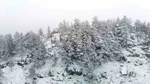 Bolu'nun Yükseklerinde Kar Yağışı Etkili Oluyor