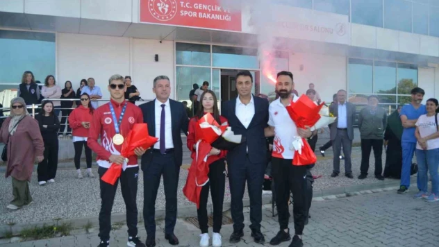 Bolulu Sporcular Dünya Şampiyonu Oldu