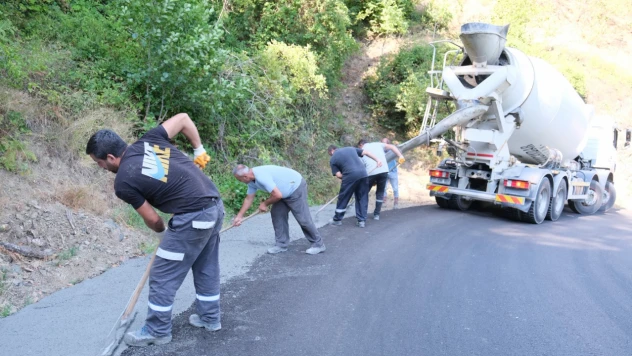 Bozkurt'ta Şen Mahalle Yolunda Çalışmalar Sürüyor
