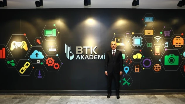 BTK'dan Gençlere Sertifikalı 10 Yeni Yapay Zeka Eğitimi