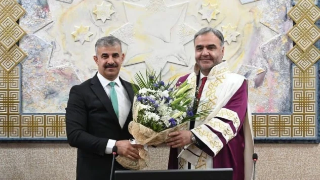 ÇAKÜ'de Rektör Prof. Dr. Mevlüt Karata Görevi Teslim Aldı