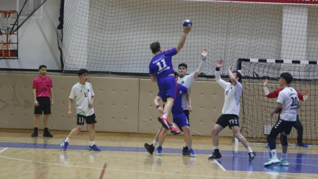 Candarbey Deplasmandan Mağlup Dönüyor