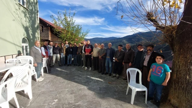 Çatak Köyünde Çiftçi Eğitimi Verildi