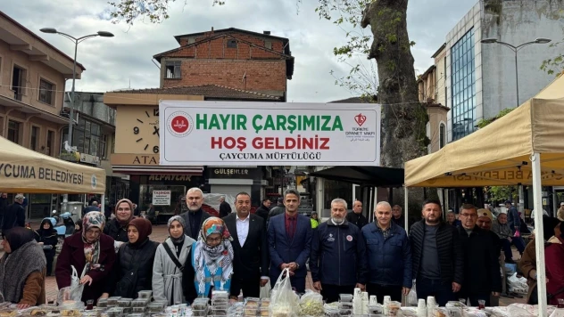 Çaycuma'da 'Gazze Yararına Hayır Çarşısı' Kuruldu