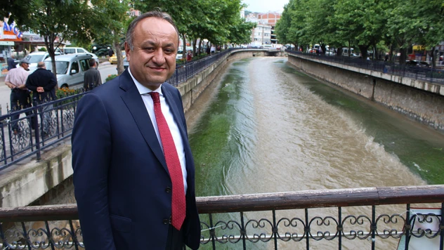 'Çok güçlü siyasi ve ticari bir lobi oluşturmalıyız'