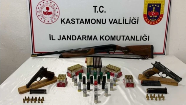 Çok Sayıda Silah Ele Geçirildi