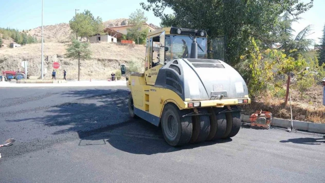 Çorum Belediyesi'nden Uğurludağ'a 2 Bin 715 Bin Ton Asfalt Desteği