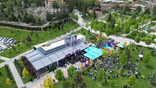 Kadınlar Lokali Açıldı