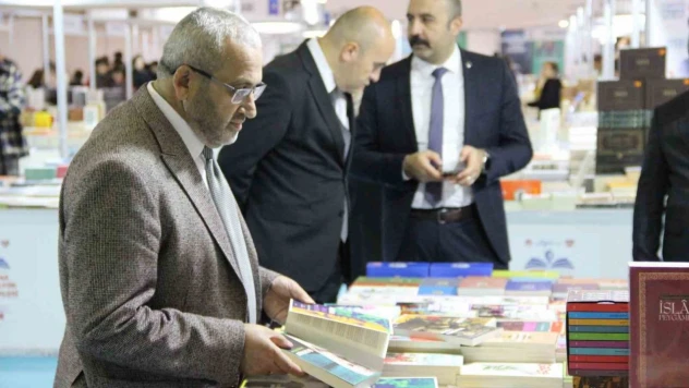 Çorum'da Kitap Şöleni Başladı