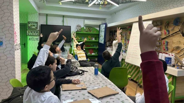 Çorum'da Öğrenciler Yarıyıl Tatilinde Bilimle Buluştu