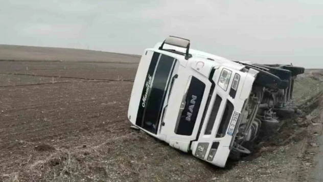 Çorum'da Tanker Yan Yattı!