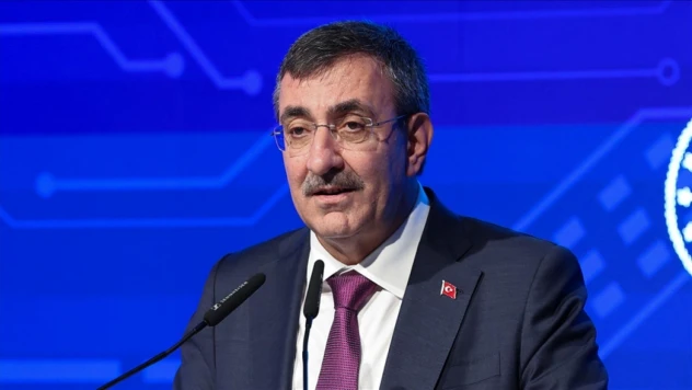 Cumhurbaşkanı Yardımcısı Yılmaz: 'Milletimizin Birliği Ve Beraberliği Daim Olsun'