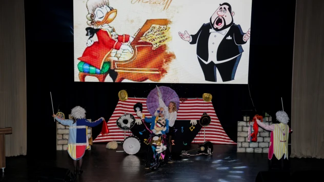 Cumhuriyet Bayramı Coşkusunu Çocuklarla Paylaştılar