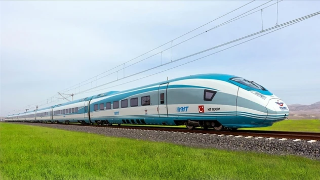 Demir Yolları 2025'te Türkiye Nüfusunun Üç Katından Fazla Yolcu Taşıdı
