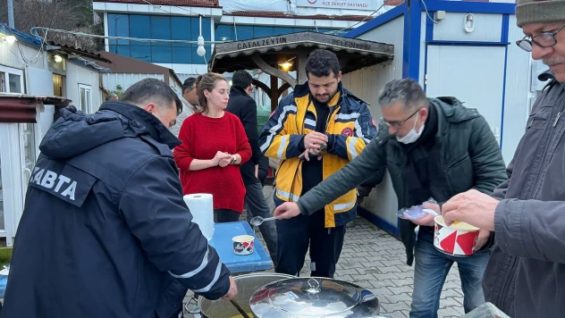 Depremde Hayatını Kaybedenler Anıldı