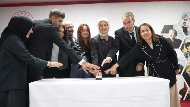 Devlet korumasındaki bin 17 genç kamuya yerleştirildi