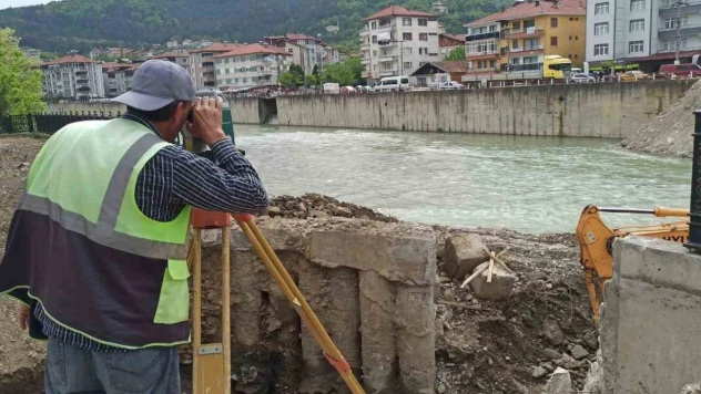 Asma Köprünün İnşaatı Hız Kesmeden Devam Ediyor