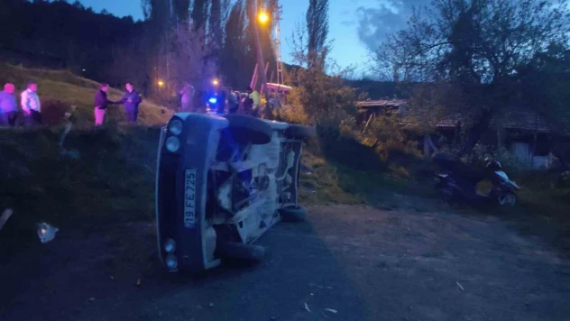 Devrilen Otomobildeki 1 Kişi Yaralandı