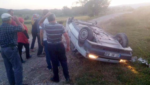 Direksiyonda uyudu, otomobil takla attı: 1 YARALI