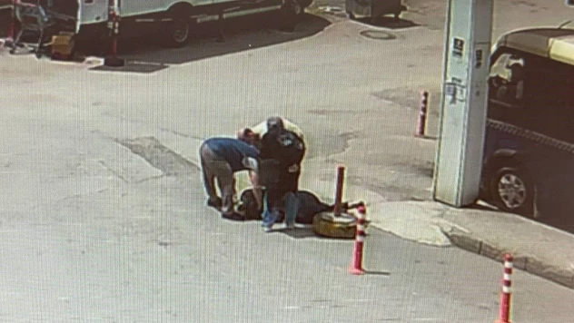Dubaya Takılıp Düştü