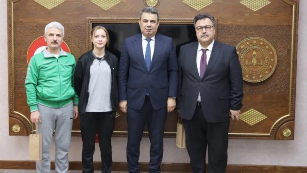 Dünya İkincisinden Hasan Gümüş'e Ziyaret