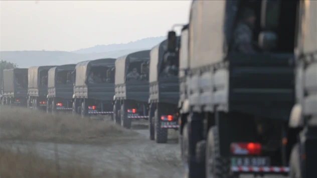 Düşen Askeri Uçağın Enkazı Yurda Getirildi 