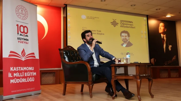 Edebiyat Akademisi Serdar Tuncer'i Ağırladı