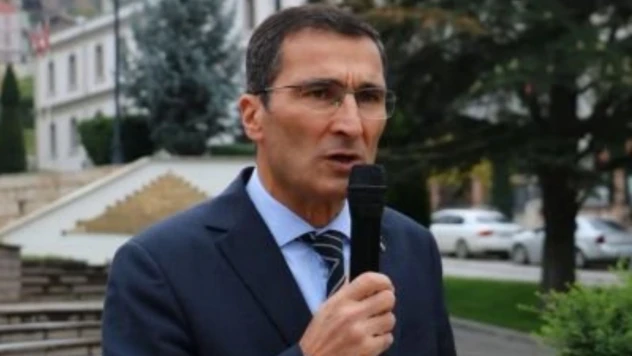 Eğitim-İş Şube Başkanı Bal: 'Üniversitelerimiz, Kuşatma Altındadır'