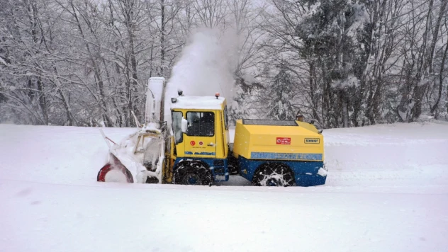 Ekipler Yeni Yıla Köy Yollarını Açarak Girdi