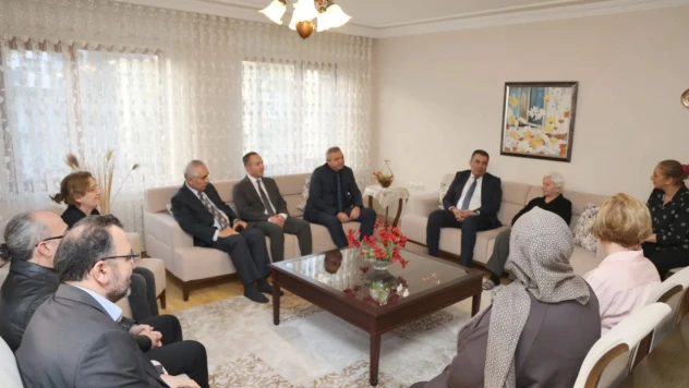 Emekli Öğretmene Vefa Ziyareti