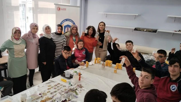 Epoksi Yapımı Etkinliği Düzenlendi
