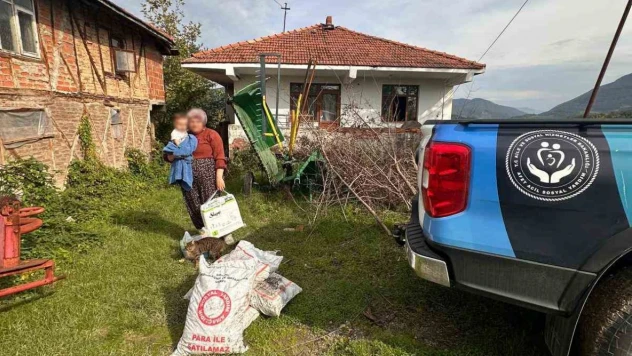 Eşiyle Irmağa Atlayan Şahsa Gıda Yardımı