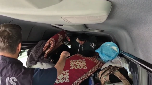 Eşyalar Onları Gizlemeye Yetmedi!