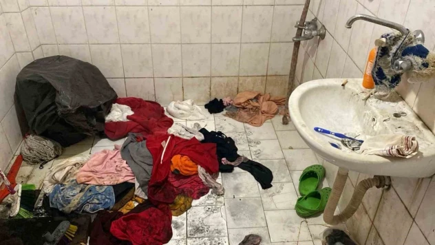 Evi Çöp Yığınına Çevirip Ortadan Kayboldu