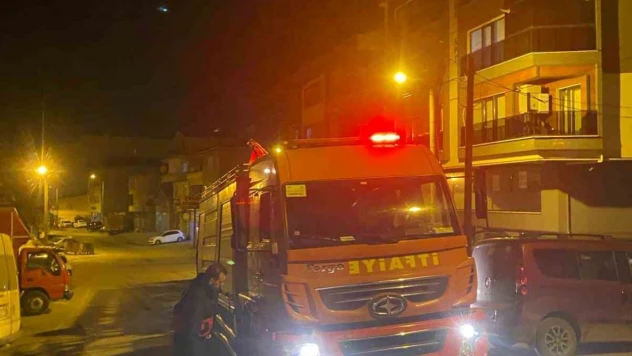 Evin Bacasında Çıkan Yangın Ekipleri Harekete Geçirdi