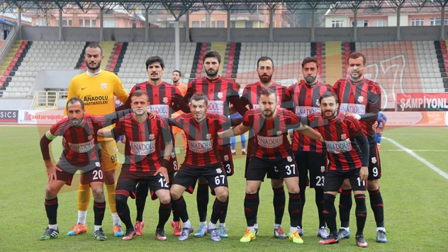 EVİNDE MUTLAK GALİBİYET İSTİYOR