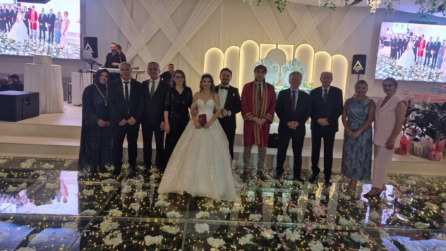 Ezel İle Yener Evlendi