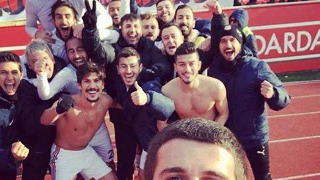 Galibiyet selfiesi