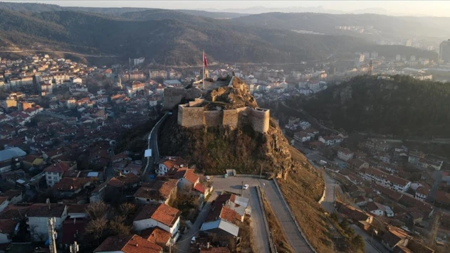 Gelenekselliği, Modern Dünyanın Hızından Koruyan Şehir