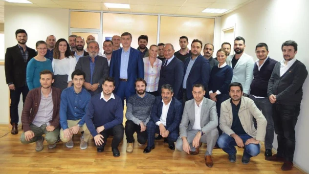 Genç işadamları bir araya geldi