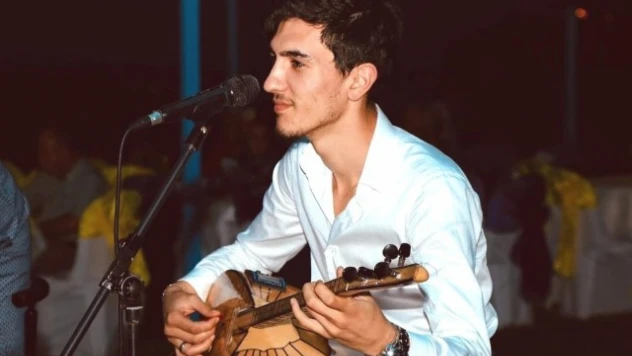 Genç müzisyen ağır yaralı
