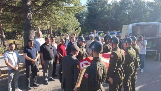 Bolulu Asker Son Yolculuğuna Uğurlandı